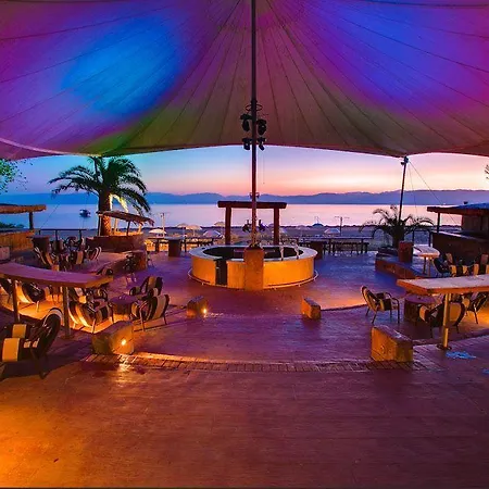 Ξενοδοχείο με διαμερίσματα Island Breeze (adults Only)