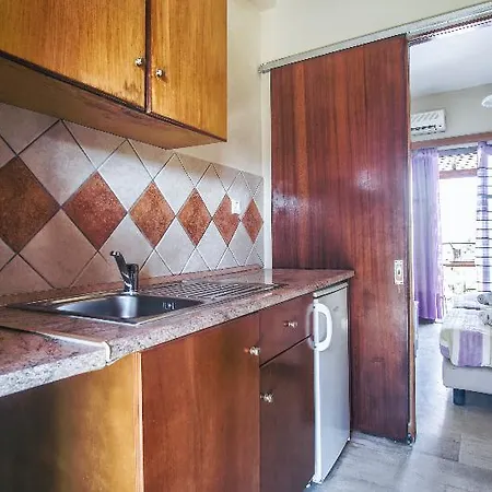 Island Breeze (adults Only) Hotel de apartamente 2*