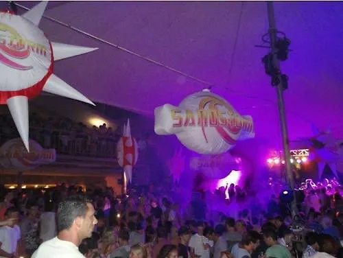 Island Breeze (adults Only) Апарт-отель