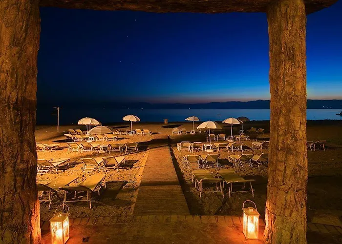 Island Breeze (adults Only) 2*